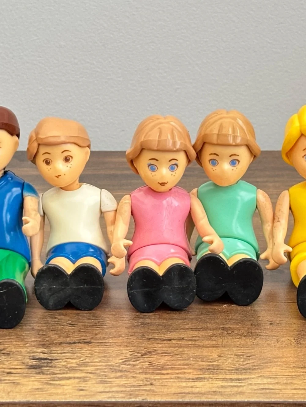 VINTAGE 1990's Little Tikes Dollhouse Family Figures LOT 5 Slide Mom Dad Kids